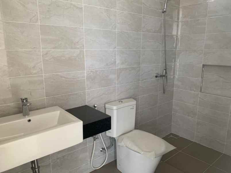 rumah puri galaxy jasmine court strategis minimalis