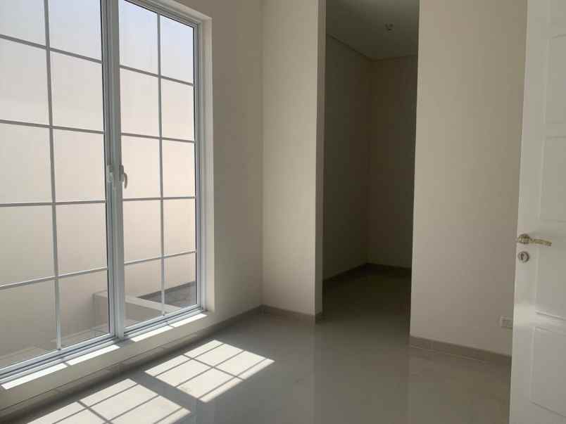 rumah puri galaxy jasmine court strategis minimalis