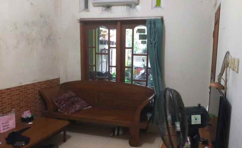 rumah rasamala banyumanik semarang