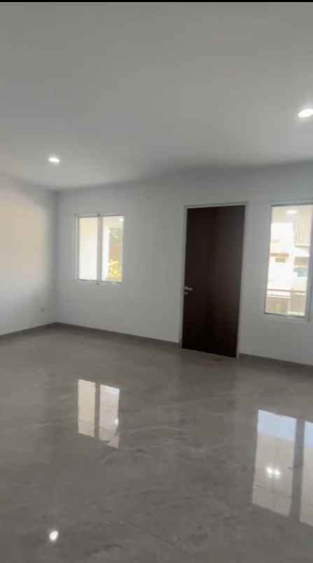 rumah renov ready siap huni di kalideres permai