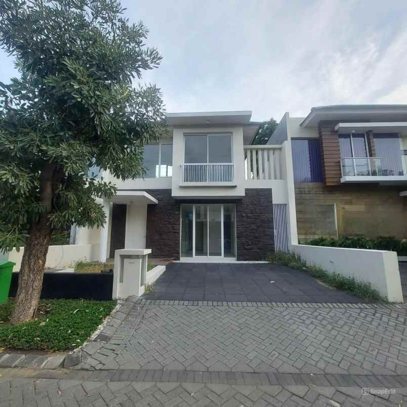 rumah royal residence cluster harewood