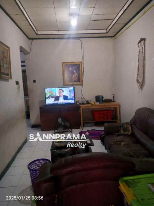 rumah second 2 lantai beji depok utara rilin