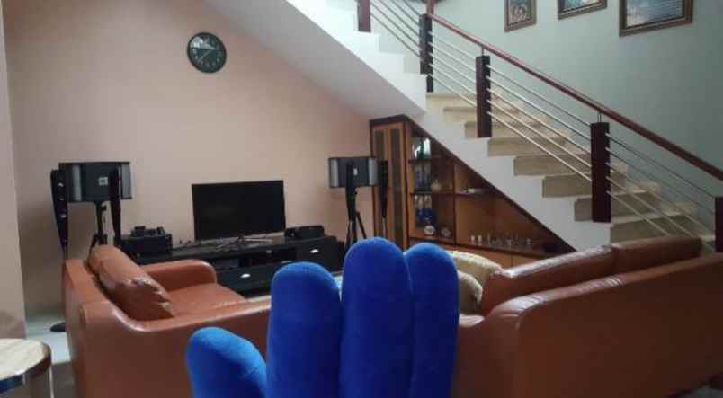 rumah second 2 lantai di grand galaxy city bekasi