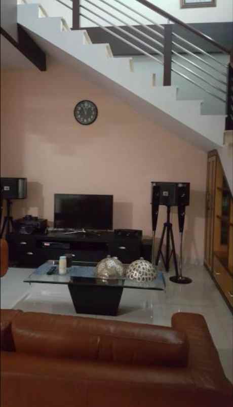rumah second 2 lantai di grand galaxy city bekasi