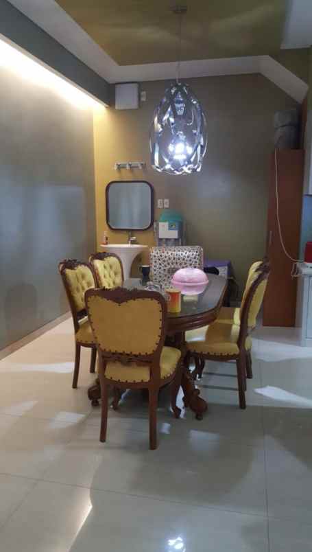 rumah second 2 lantai di grand galaxy city bekasi