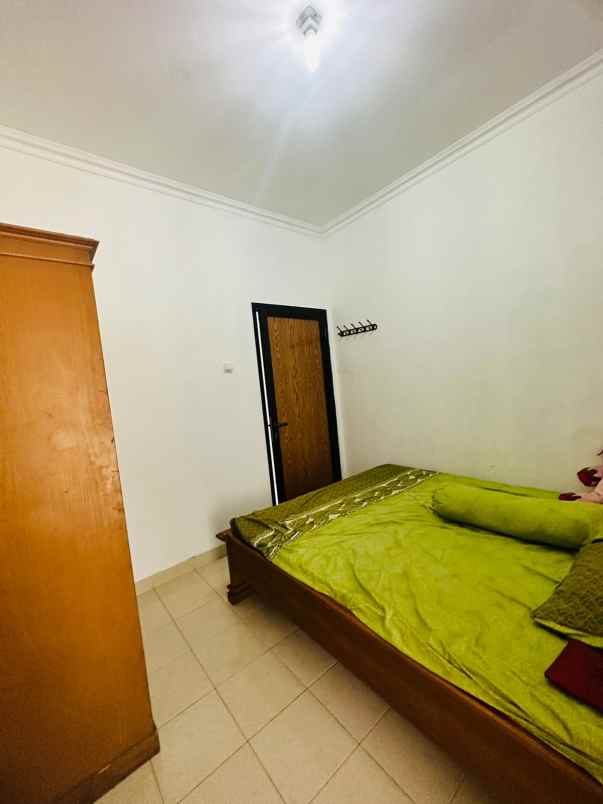 rumah second perumahan taman sari