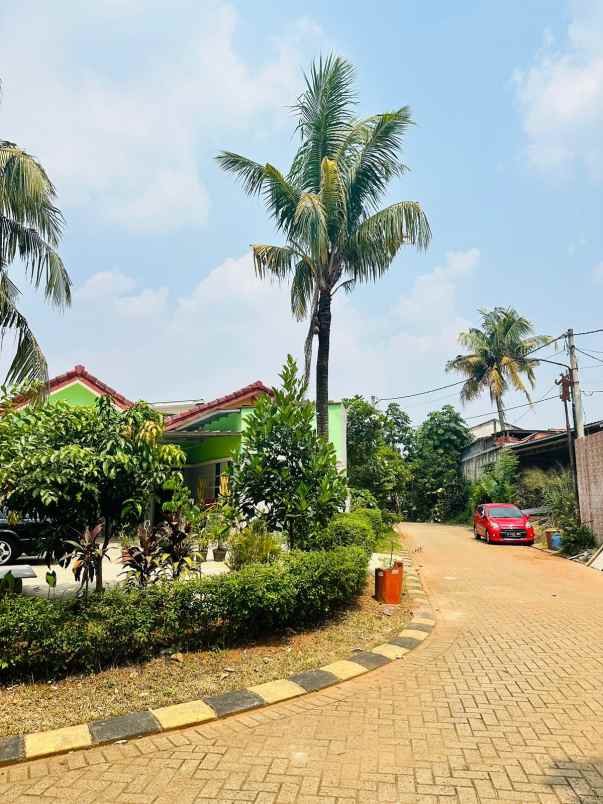 rumah second perumahan taman sari
