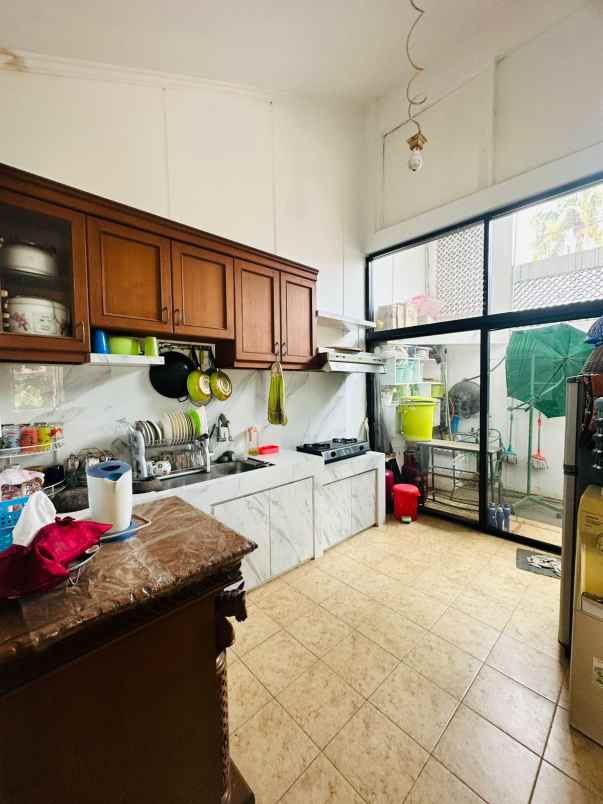 rumah second perumahan taman sari