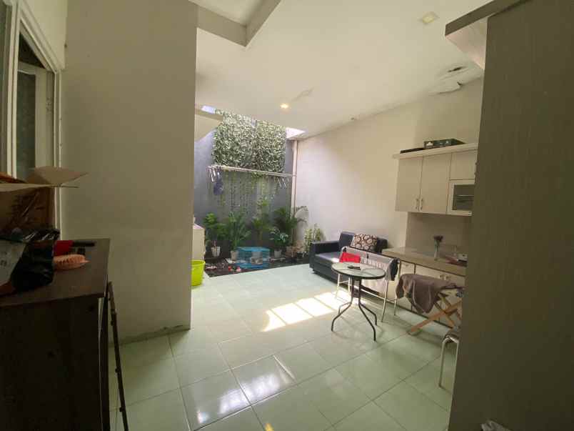 rumah second siap huni di pamulang timur tangsel