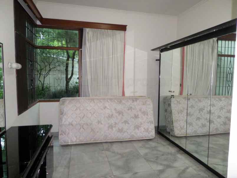 rumah setrasari setramurni