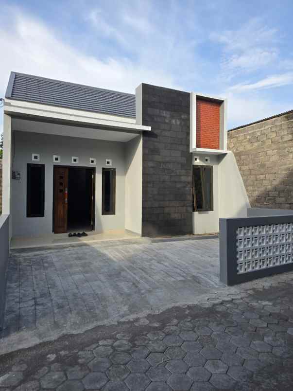 rumah siap huni di tajem maguwoharjo kalasan sleman