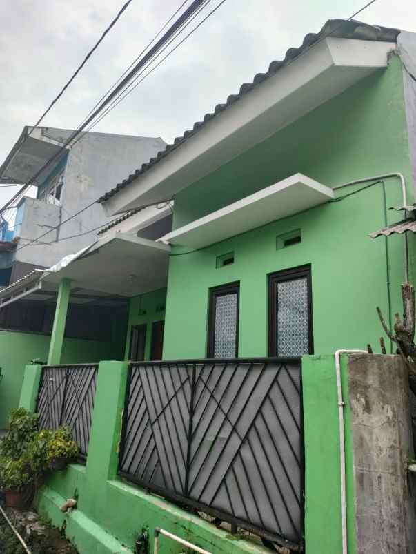 rumah siap huni dijual di bumi sawangan indah 2 depok