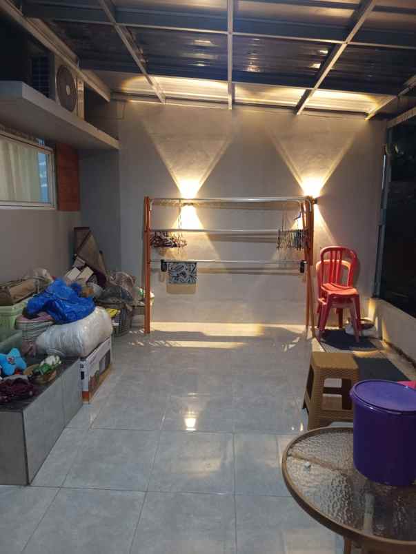 rumah siap huni sangat strategis bebas banjir di depok