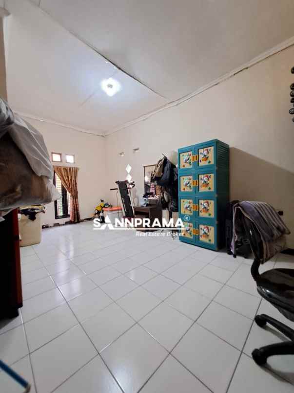 rumah siap huni semi furnished di tanah baru beji