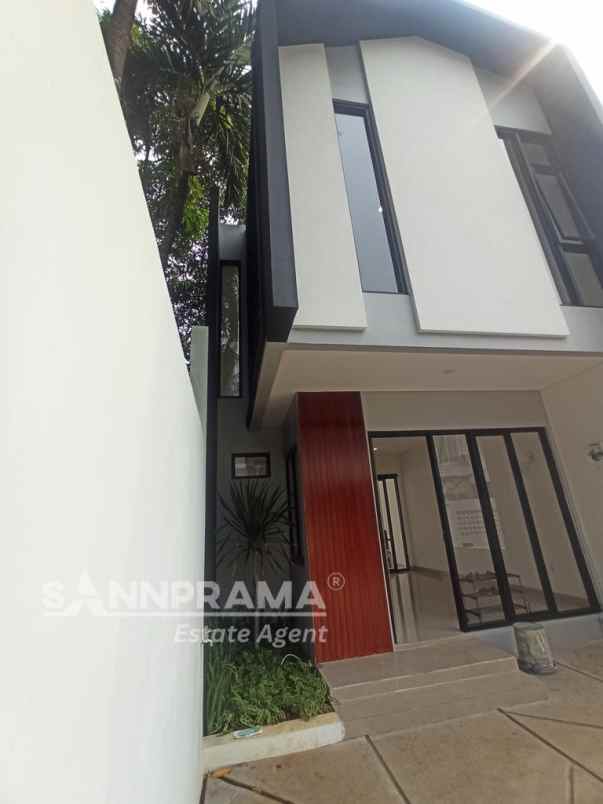 rumah strategis dalam townhouse cinangka