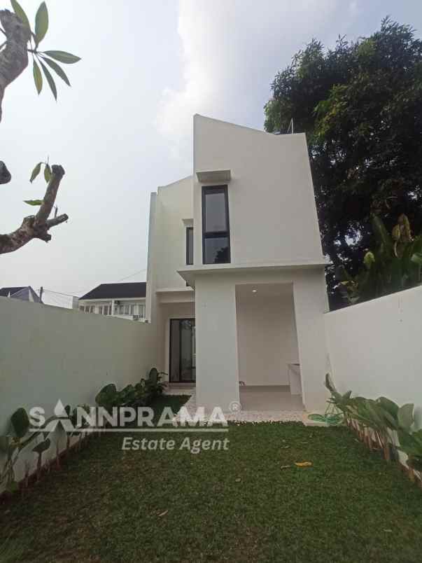 rumah strategis dalam townhouse cinangka