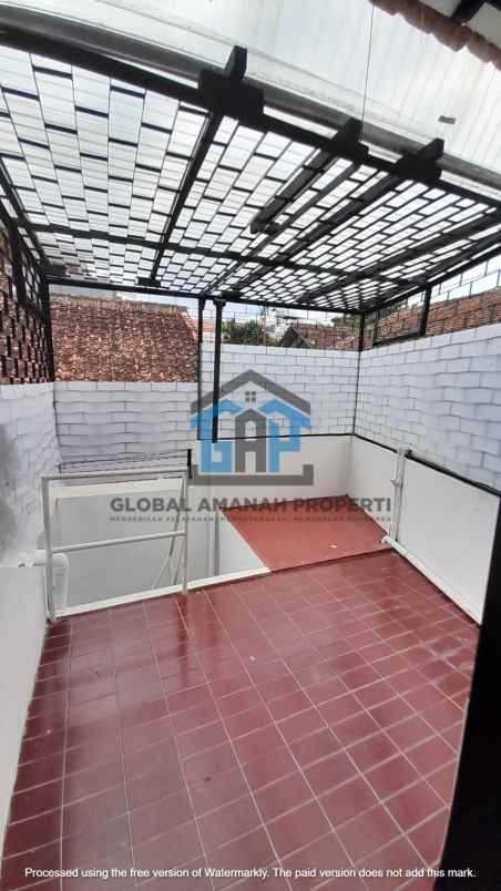 rumah terawat gegerkalong hilir bandung posisi hook