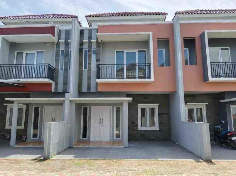 rumah townhouse dp 0 dekat gdc depok
