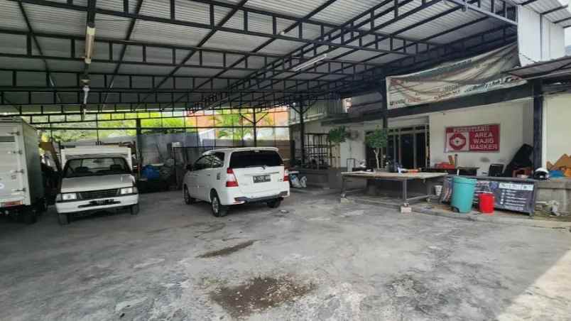 rumah usaha strategis pusat kota surabaya jl anjasmoro