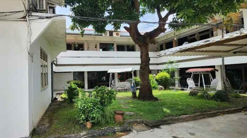 rumah usaha strategis pusat kota surabaya jl anjasmoro