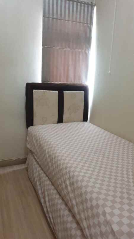 sewa apartemen 2 kamar furnish di green pramuka city
