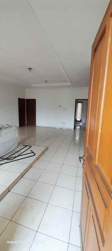 sewa rumah komplek bisa kantor di mampang prapatan