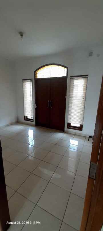 sewa rumah komplek bisa kantor di mampang prapatan