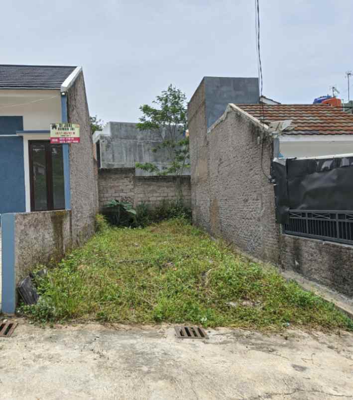 tanah padat dalam cluster di pinggiran kota bandung