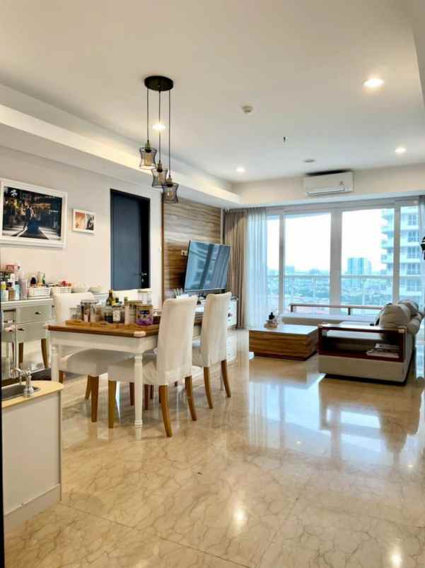 apartemen apartement the royale