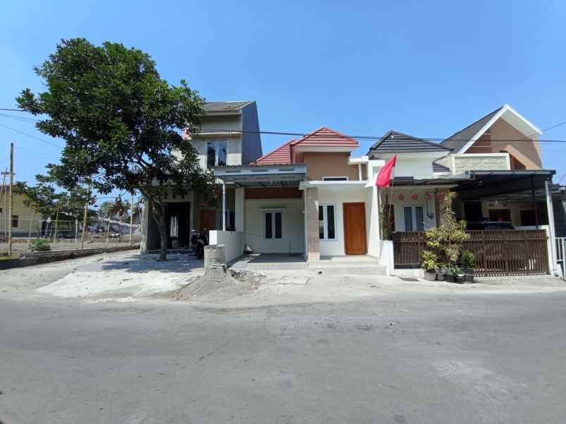 baru minimalis lokasi strategis sleman