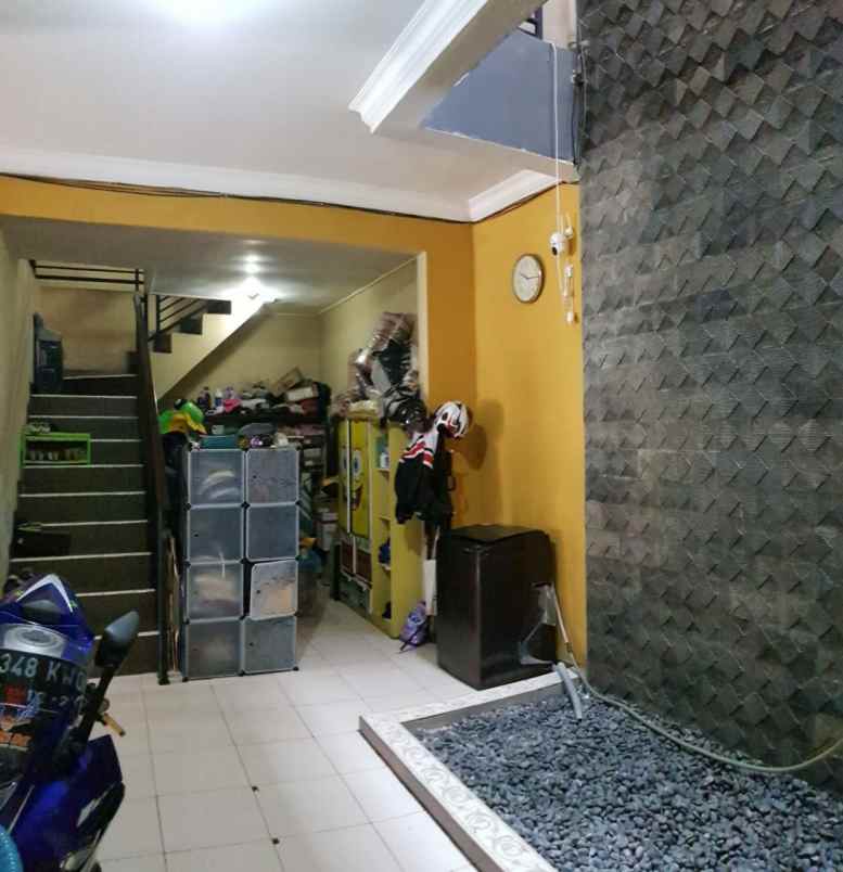 beli rumah gratis kios dipekayon jaya brkasi kota