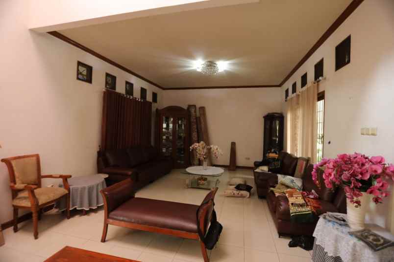 bu rumah 2lt huk gema pesona estate kawasan elit depok