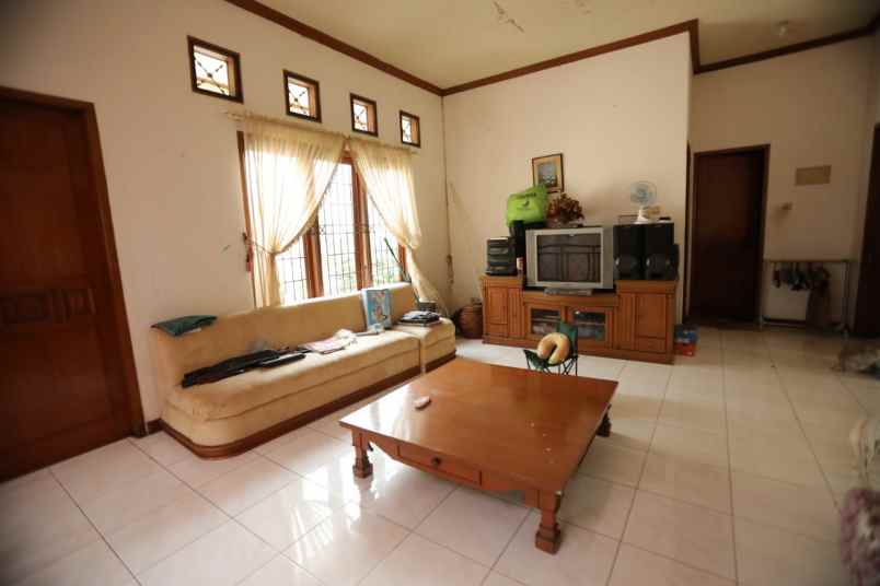bu rumah 2lt huk gema pesona estate kawasan elit depok