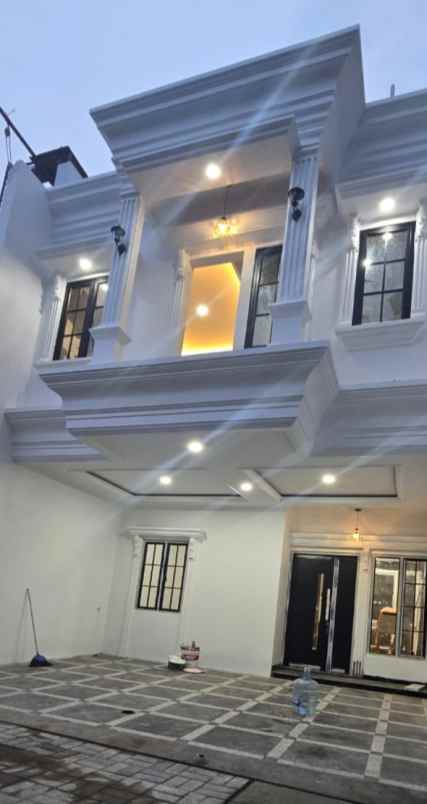 cluster dalam komplek besar at tanah baru beji depok