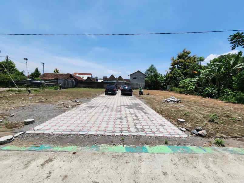 dekat rs hardjolukito tanah jogja di berbah