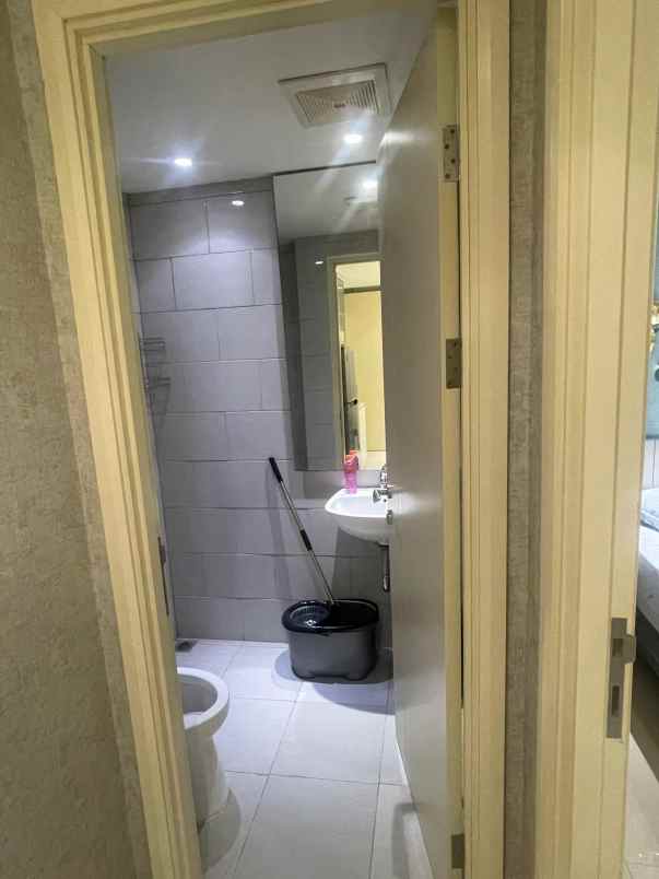 dijual apartemen amor tower