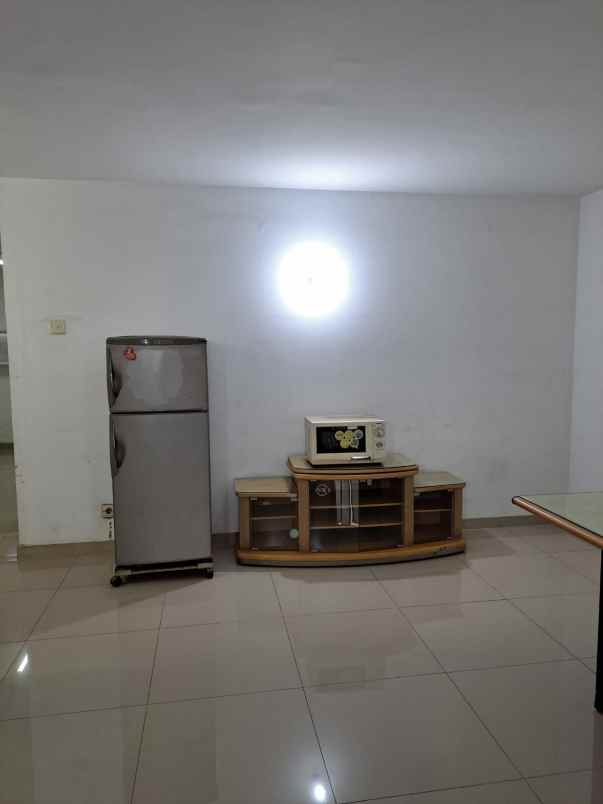 dijual apartemen apartemen wisma gading permai