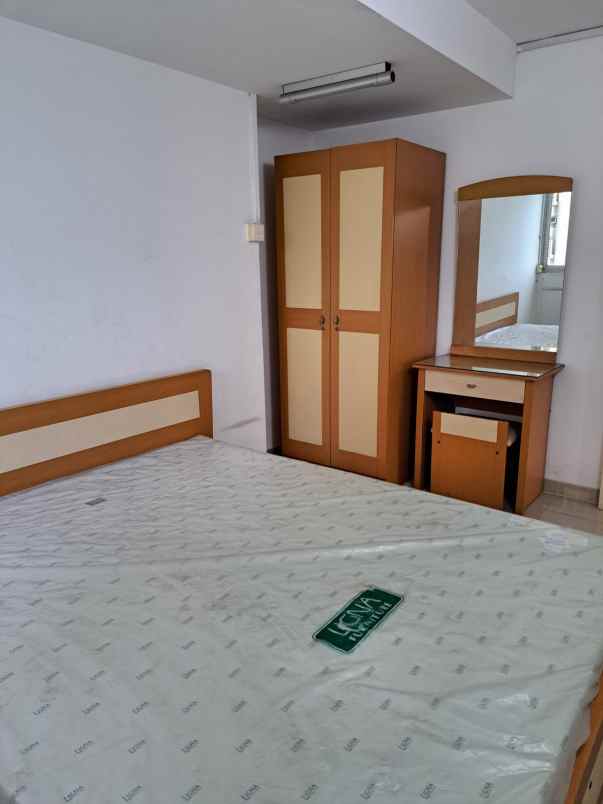 dijual apartemen apartemen wisma gading permai