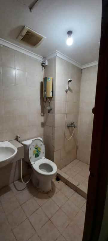 dijual cepat apartemen maple park tower b lantai 16