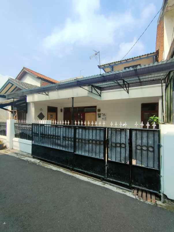 dijual cepat rumah di ciawitali dekat pemkot cimahi