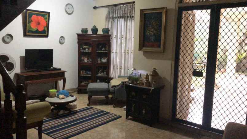 dijual cepat rumah strategis komplek harga murah