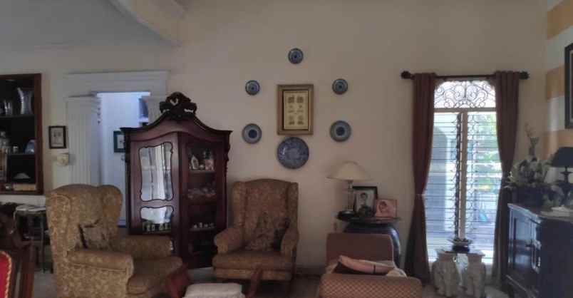 dijual cepat rumah strategis komplek harga murah