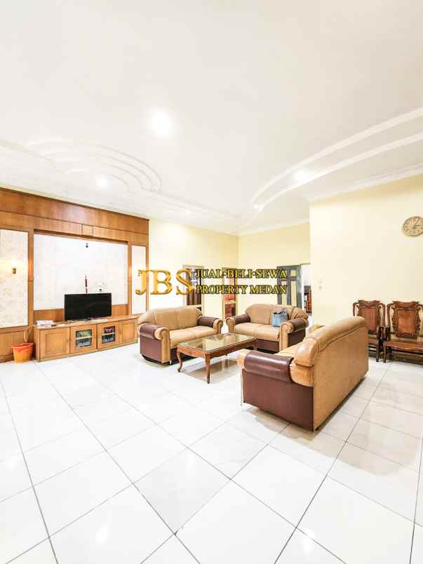 dijual cepat villa komplek graha metropolitan