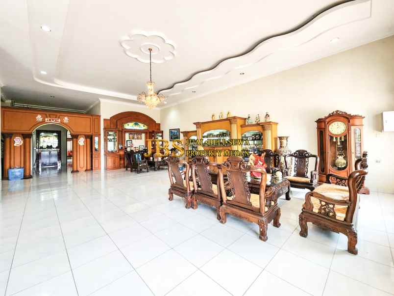 dijual cepat villa komplek graha metropolitan