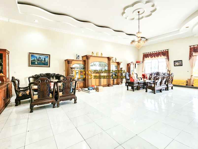 dijual cepat villa komplek graha metropolitan