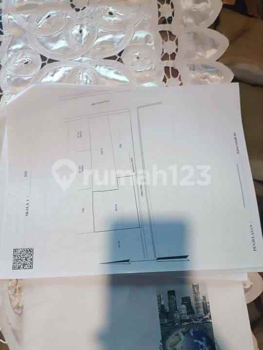 dijual gudang luas 607 meter di raya kebayoran lama