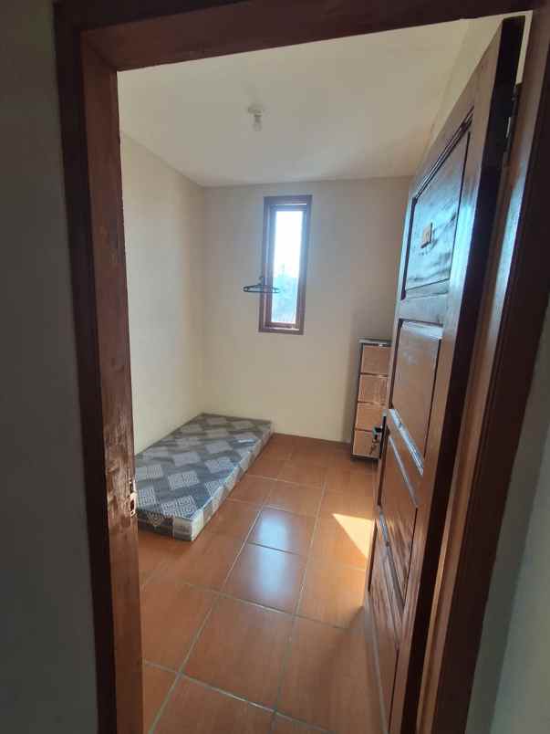 dijual kost cijwura girang