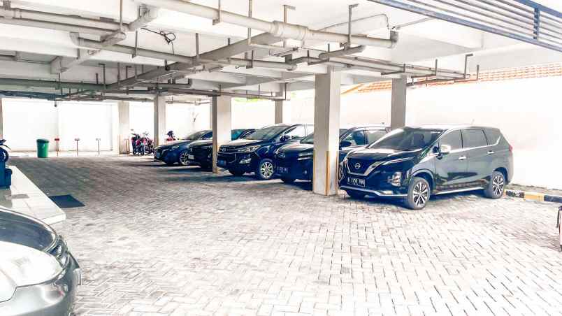 dijual kost jl tenggilis tengah