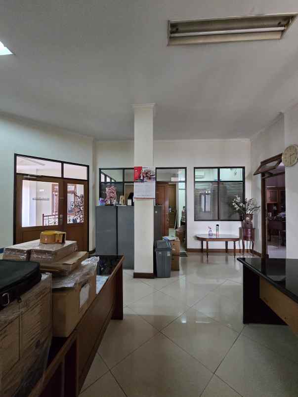 dijual ruang usaha cocok untuk kost2an di duren sawit