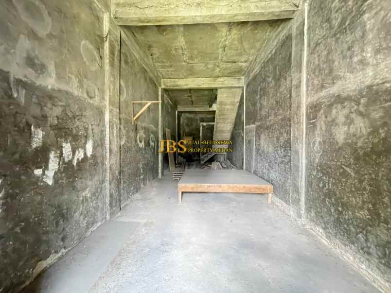 dijual ruko di jalan menteng raya medan kondisi kosong